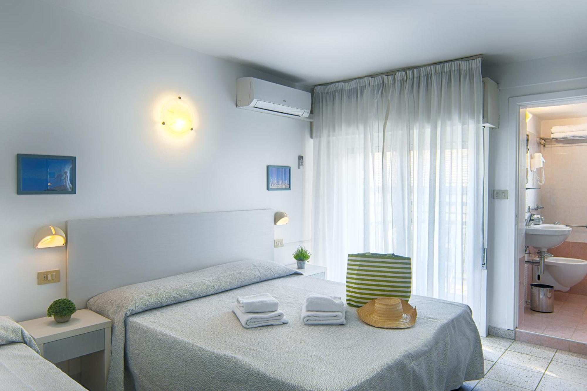 בלריה-איגאה מרינה Hotel Le Pleiadi מראה חיצוני תמונה