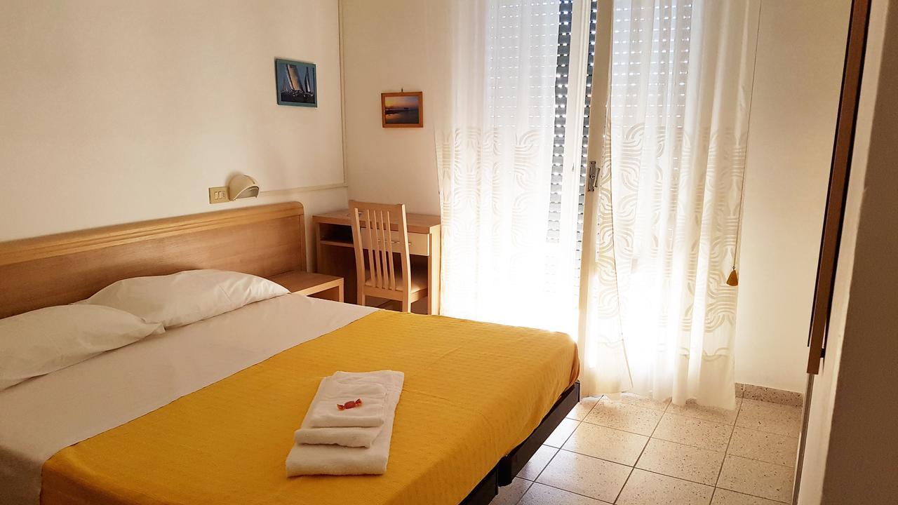 בלריה-איגאה מרינה Hotel Le Pleiadi מראה חיצוני תמונה